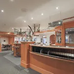 阿尔宾高级酒店 3* 萨斯费
