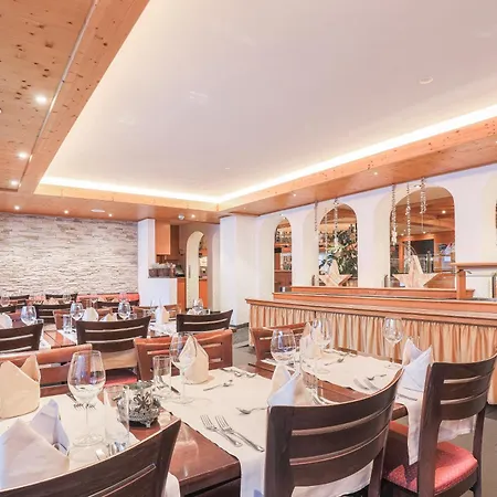 Alpin Superior Hotell 3*