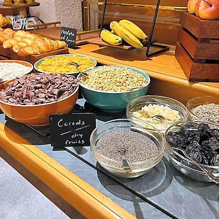 阿尔宾高级酒店
