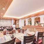 Alpin Superior מלון 3*